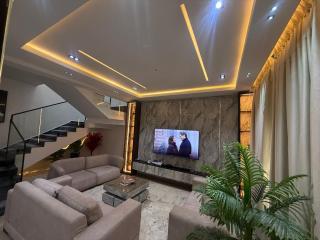 The Luna Apartment - 2