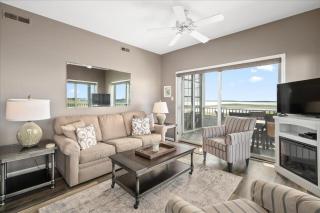 Direct Bayfront Beautiful 2 Bedroom Condo - 8