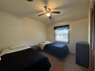 Cedar Cove Cabin 1 - 8