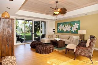 Spacious retreat with pool & private lanai - 9