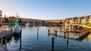 Luxurious apartment- pool- spa- walk to foreshore and town centre - 7