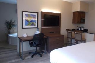 Comfort Inn & Suites Miami - Route 66 - 6
