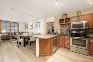 Upgraded Zephyr Mountain Lodge Condo with Continental Divide Views Close to Mountain condo - 4