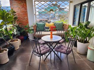 Room 2-Beautiful Studio w Rooftop & balcony - 6