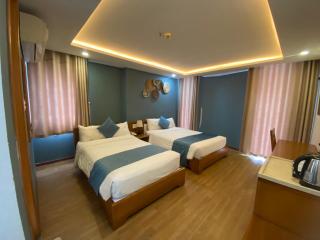 New Merry Hotel And Spa - 4