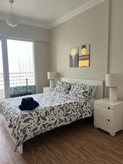 Upgraded Sea View 1BR Dubai Marina, Walk Metro & JBR - 5