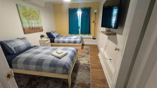 Comfy Apartment Steps from Downtown Fun, Unit #1 - 5