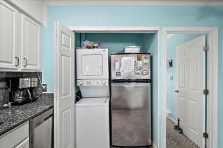 3 Bedroom 4th Floor Condo in Severn 1, Steps to the Beach! - 3