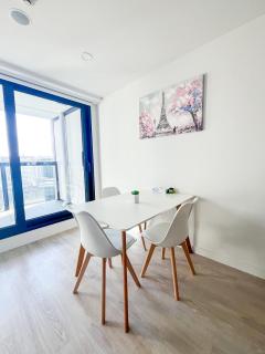 Sky Tower Views 2BR Retreat With FREE Pool Sauna Gym - 8