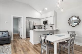 Gorgeous 2 bedroom at Seascape in prestigious Heron Harbour - 2
