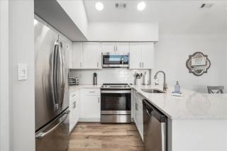 Gorgeous 2 bedroom at Seascape in prestigious Heron Harbour - 1