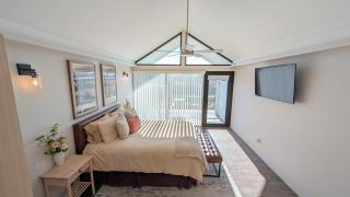 Chic Luxury Cabin - 9