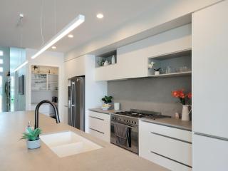 Hosts on the Coast Skippers Landing - 1