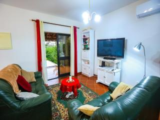 Carcavelos Villa with Pool - 7