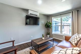 1BR Apartment Close to Menil Collection with Free parking 12 - 7