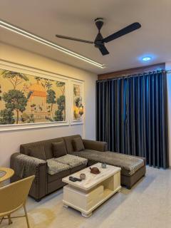 Vaidehi Vibe's by Vikas - 1