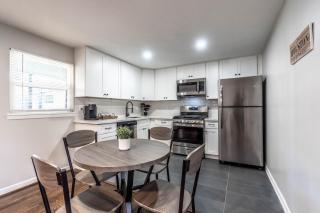 1BR Apartment Close to Menil Collection with Free parking 12 - 5