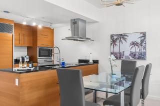 Brickell 35th Floor Residence with Saltwater Pool 5-Star Amenities - 2