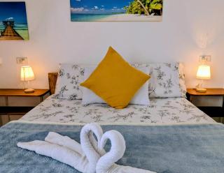 Astillo's Guest Houses - 9