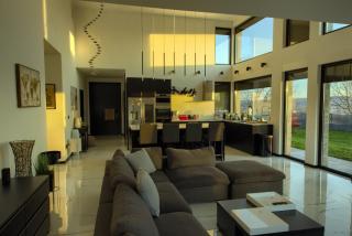 House California - 3