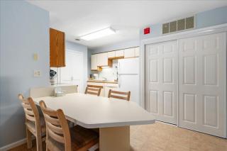 First Floor 2 Bedroom Condo with Private Courtyard & Outdoor Pool! - 6