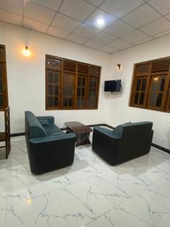 Silverline Guest House Anuradhapura - 9
