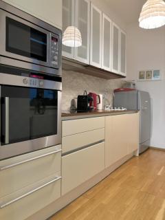 Moderne Stadtwohnung mit Balkon - 5