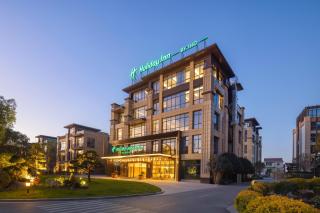 Holiday Inn Shanghai Tourism Zone by IHG - 9