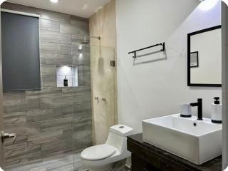 Casa de 2 Recámaras con Alberca cerca de Plazas Altabrisa - 4