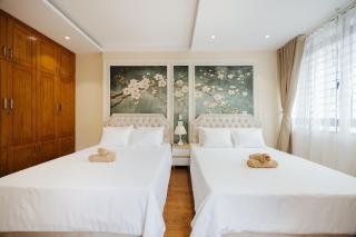 Bright & Tranquil 6BR Home - 3