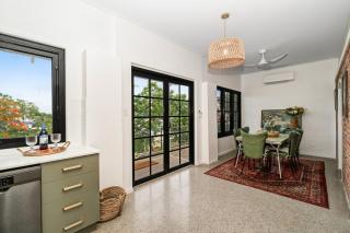 Hale on the Hill Top - 5