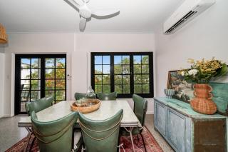 Hale on the Hill Top - 1