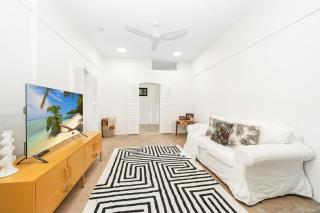 Hale on the Hill Top - 9