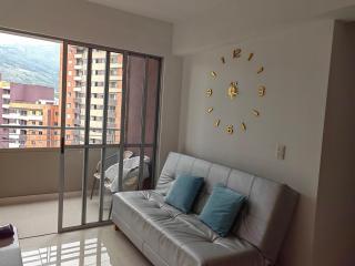 Quiet space near Nórdica with parking - 3