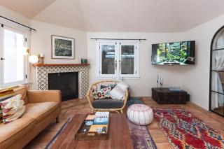 Lush Venice Beach Oasis Home -just steps to beach - 0