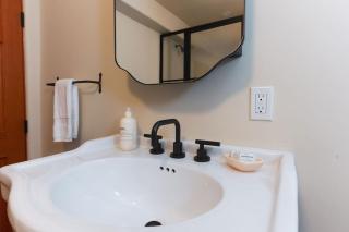 Lush Venice Beach Oasis Home -just steps to beach - 1