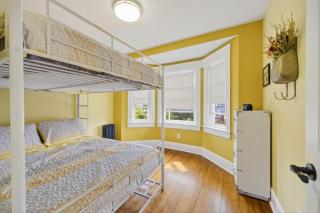 14 Guest, 9 Bed, Family Getaway- 30 min from NYC - 7