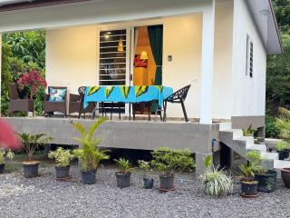 Vaihi's Garden Huahine - 1