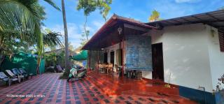 Michael Sanjohns Beach Villa - 2