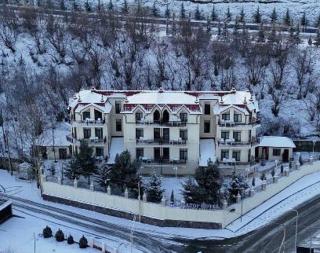 Hilltop Hotel Gusar - 9