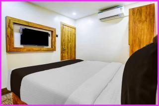 Hotel Upvanika Stay Near Ram Janam Bhoomi - 2