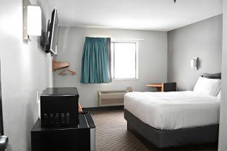 Rodeway Inn Hibbing - 5