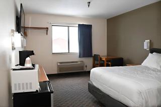 Rodeway Inn Hibbing - 3