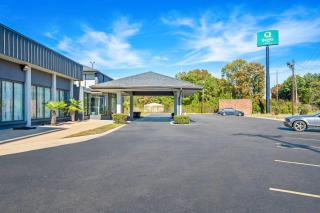 Quality Inn Little Rock on I-30 Near Littlerock airport - 9