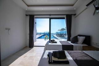 Kalkan Üzümlü de Doğa İçerisinde Muhafazakar Villa - 2