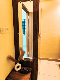 Lavish homes - Orange Oasis - 6