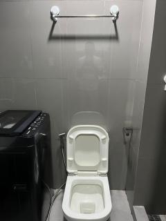 Luxury Stay in Ayala Makati, Air Residences with Balcony - 4