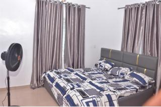 Luxurious 3-Bedroom Apartment in Alimosho, Lagos - 6