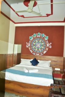 Hotel Rudra Varanasi - 0