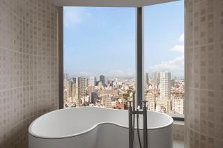 JW Marriott Hotel Tokyo - 4